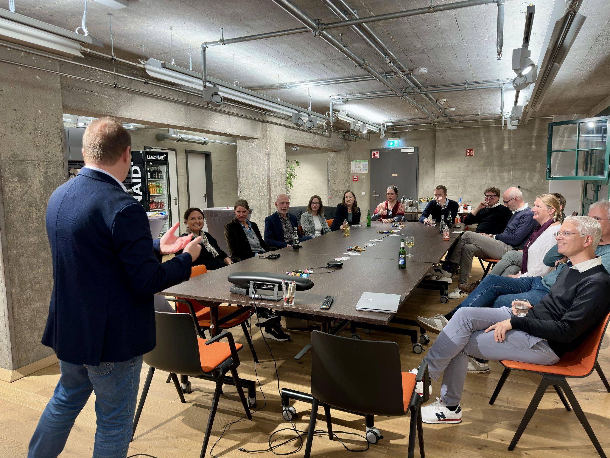 frag.hugo Beratungsevent – Nils Oehmichen im Gespräch mit Unternehmern in Hamburg